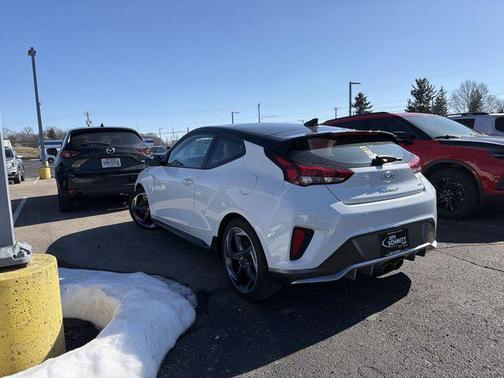 2019 Hyundai Veloster Base
