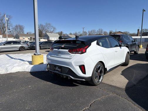 2019 Hyundai Veloster Base
