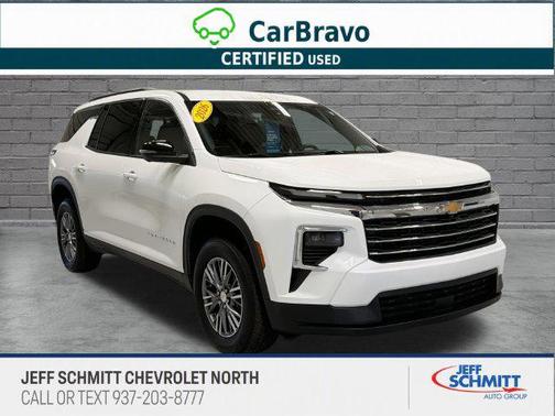 Summit White 2026 Chevrolet Traverse LT