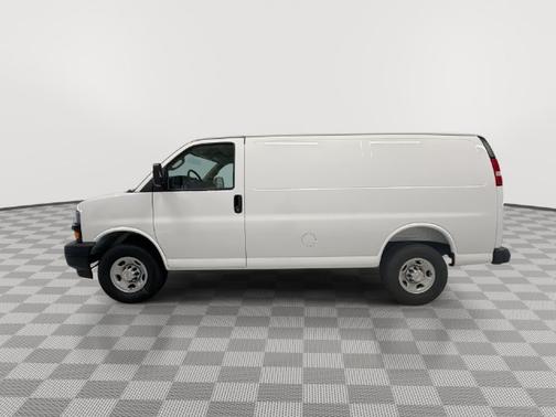 Summit White 2026 Chevrolet Express 2500 Work Van