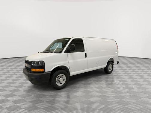 Summit White 2026 Chevrolet Express 2500 Work Van