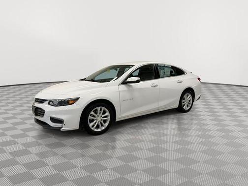 Summit White 2018 Chevrolet Malibu LT