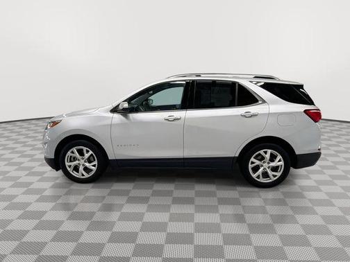 Silver Ice Metallic 2019 Chevrolet Equinox 1LT