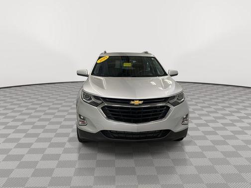 Silver Ice Metallic 2019 Chevrolet Equinox 1LT