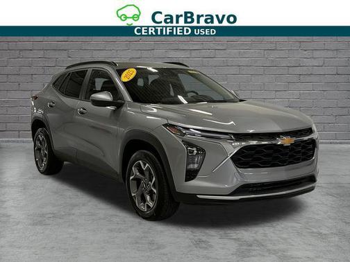 Sterling Gray Metallic 2025 Chevrolet Trax LT