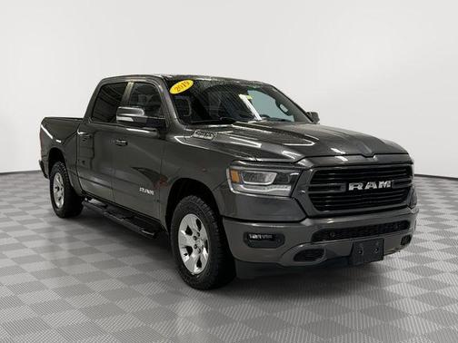Granite Crystal Metallic Clearcoat 2019 RAM 1500 Big Horn