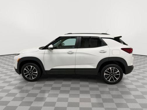 Summit White 2025 Chevrolet Trailblazer LT