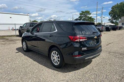 Mosaic Black Metallic 2024 Chevrolet Equinox 1LT