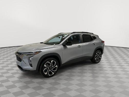Sterling Gray Metallic 2026 Chevrolet Trax FWD 2RS