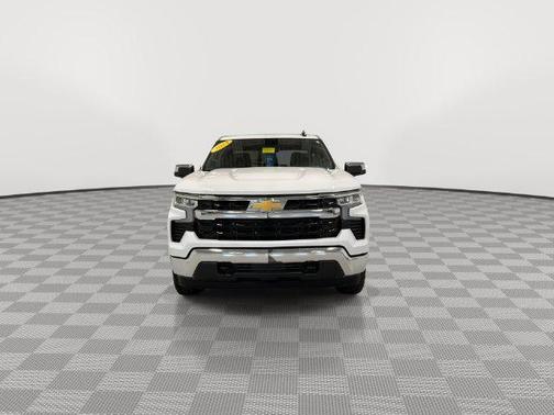 Summit White 2024 Chevrolet Silverado 1500 LT