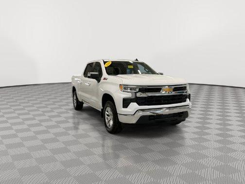 Summit White 2024 Chevrolet Silverado 1500 LT