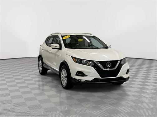 2022 Nissan Rogue Sport SV