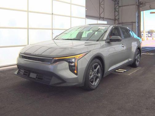Steel Gray 2025 Kia K4 LXS
