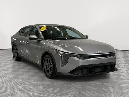Steel Gray 2025 Kia K4 LXS
