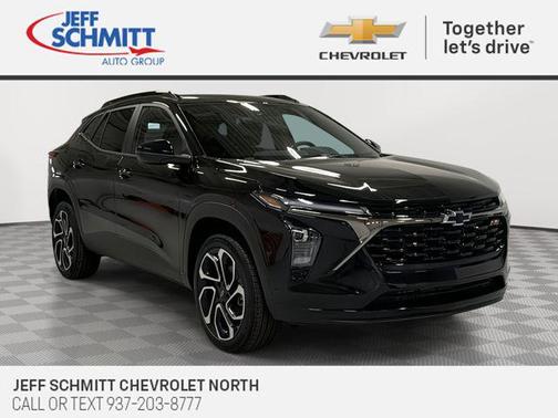 Mosaic Black Metallic 2026 Chevrolet Trax FWD 2RS