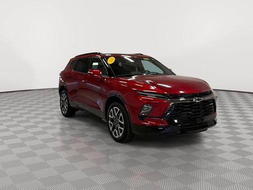 Radiant Red Tintcoat 2025 Chevrolet Blazer RS