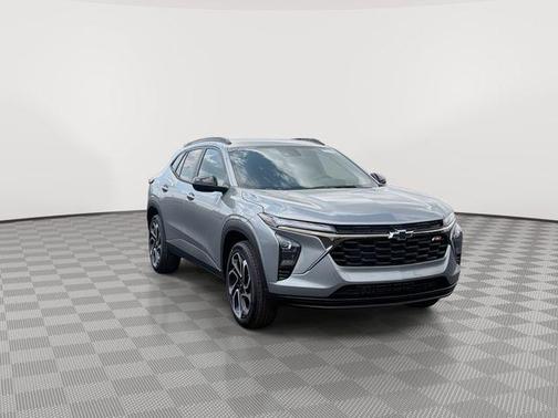 Sterling Gray Metallic 2026 Chevrolet Trax FWD 2RS
