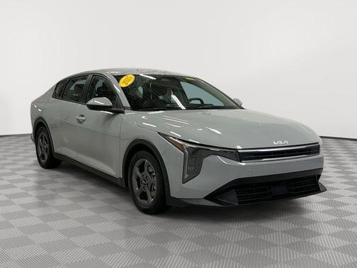 Morning Haze 2025 Kia K4 LXS