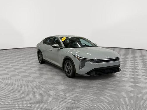 Morning Haze 2025 Kia K4 LXS