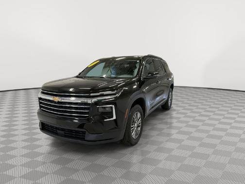 Mosaic Black Metallic 2026 Chevrolet Traverse LT