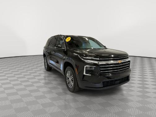 Mosaic Black Metallic 2026 Chevrolet Traverse LT