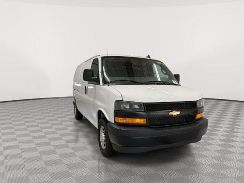 Summit White 2025 Chevrolet Express 2500 Work Van