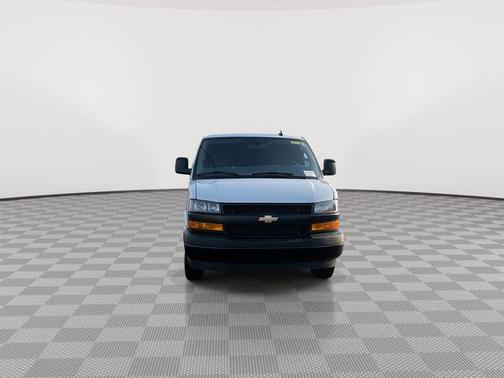 Summit White 2025 Chevrolet Express 2500 RWD 2500 Extended Wheelbase WT