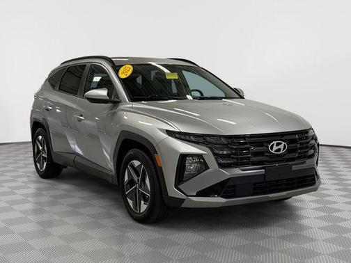 Shimmering Silver 2025 Hyundai TUCSON SEL