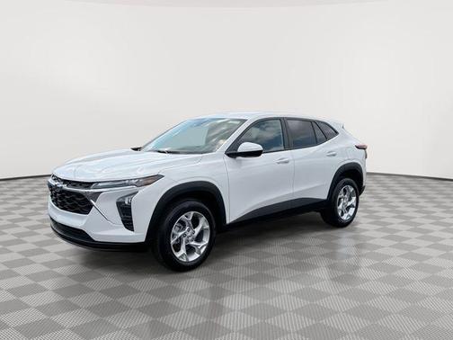 Summit White 2026 Chevrolet Trax LS