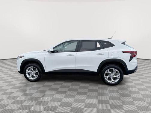 Summit White 2026 Chevrolet Trax LS