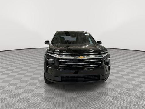 Mosaic Black Metallic 2026 Chevrolet Traverse LT