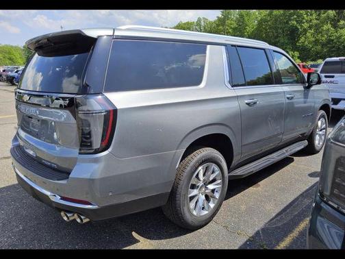 Sterling Gray Metallic 2026 Chevrolet Suburban Premier
