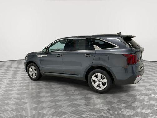 2024 Kia Sorento LX