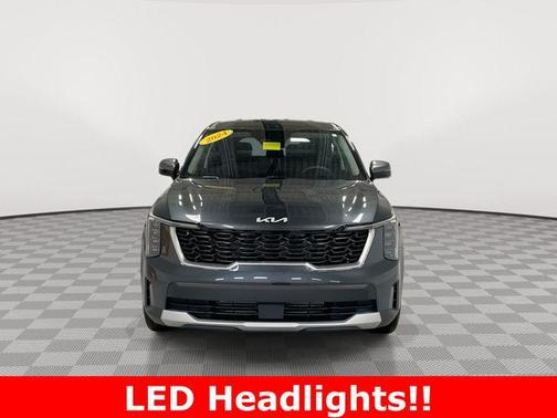 2024 Kia Sorento LX
