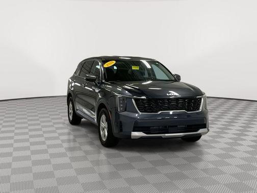 2024 Kia Sorento LX