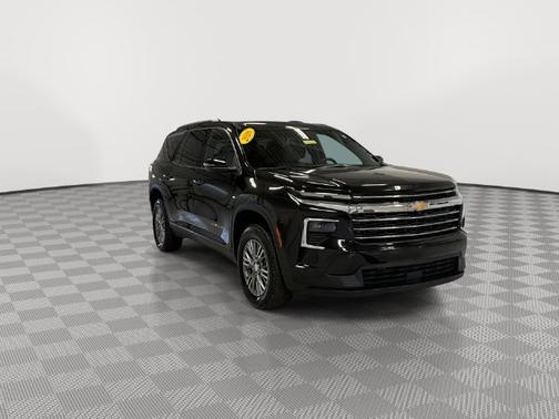 Mosaic Black Metallic 2026 Chevrolet Traverse LT