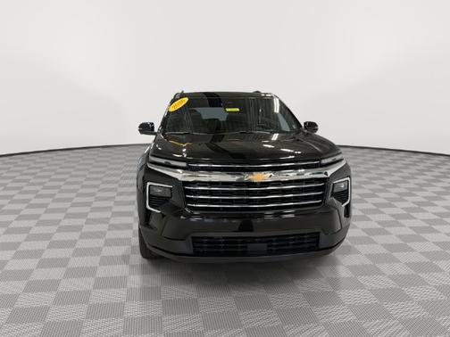 Mosaic Black Metallic 2026 Chevrolet Traverse LT