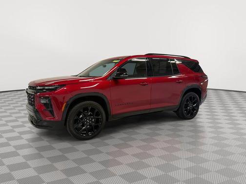 Radiant Red Tintcoat 2026 Chevrolet Traverse RS