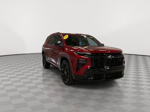 Radiant Red Tintcoat 2026 Chevrolet Traverse RS