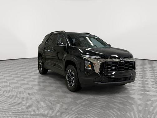 Mosaic Black Metallic 2026 Chevrolet Equinox FWD ACTIV