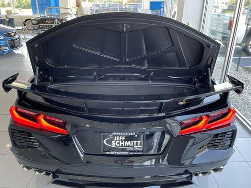 2025 Chevrolet Corvette Stingray w/3LT