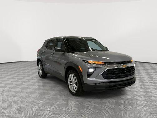 Sterling Gray Metallic 2026 Chevrolet Trailblazer LS