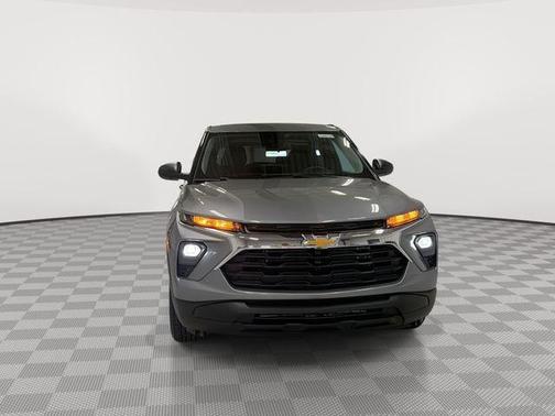 Sterling Gray Metallic 2026 Chevrolet Trailblazer LS