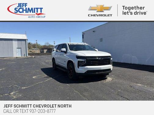 Iridescent Pearl Tricoat 2025 Chevrolet Tahoe 4WD RST