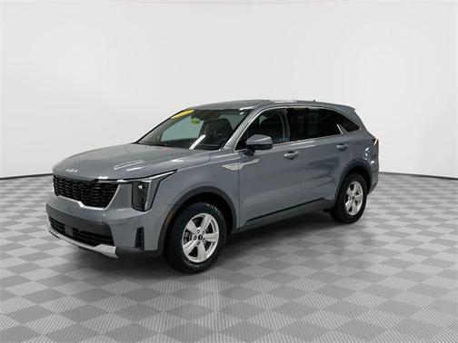 2025 Kia Sorento LX