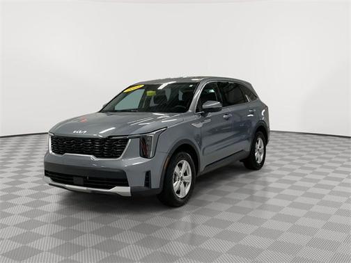 2025 Kia Sorento LX