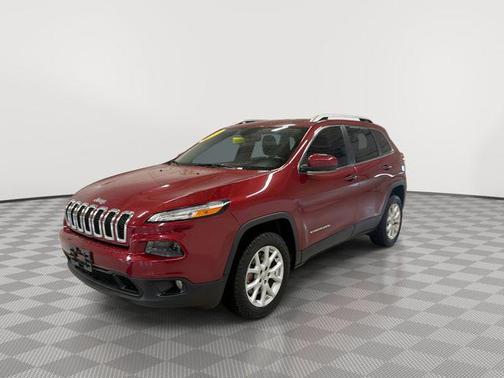 Deep Cherry Red Crystal Pearlcoat 2017 Jeep Cherokee Latitude