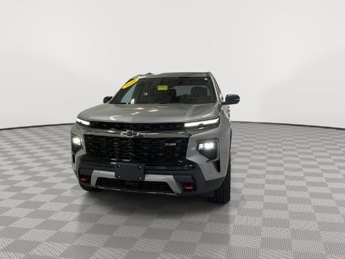 Sterling Gray Metallic 2026 Chevrolet Traverse Z71