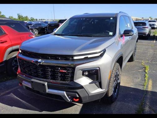 Sterling Gray Metallic 2026 Chevrolet Traverse AWD Z71