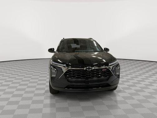 Mosaic Black Metallic 2026 Chevrolet Trax FWD 2RS